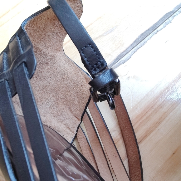 Coach 'Kamea' strappy stiletto sandals - 9.5 b - Picture 2 of 16